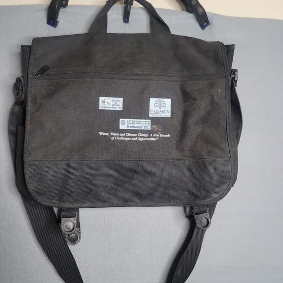 Leeds LapTop Case Pockets Shoulder Strap Appx 15.5 x 11 x 5 - Picture 1 of 3